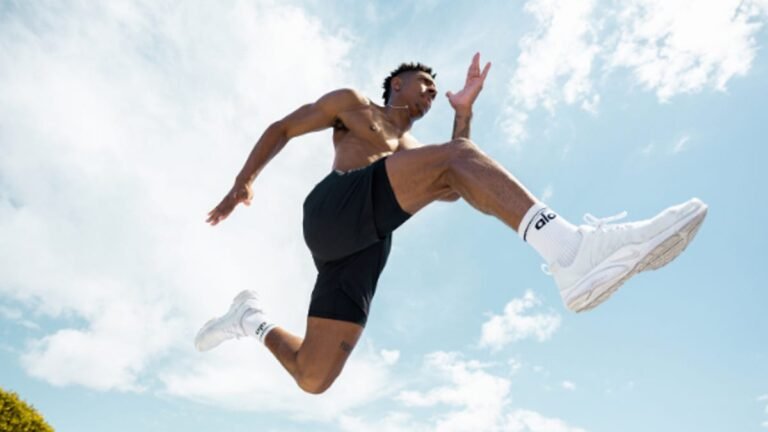 The Right Way to Recover After a Workout, According to a Personal Trainer