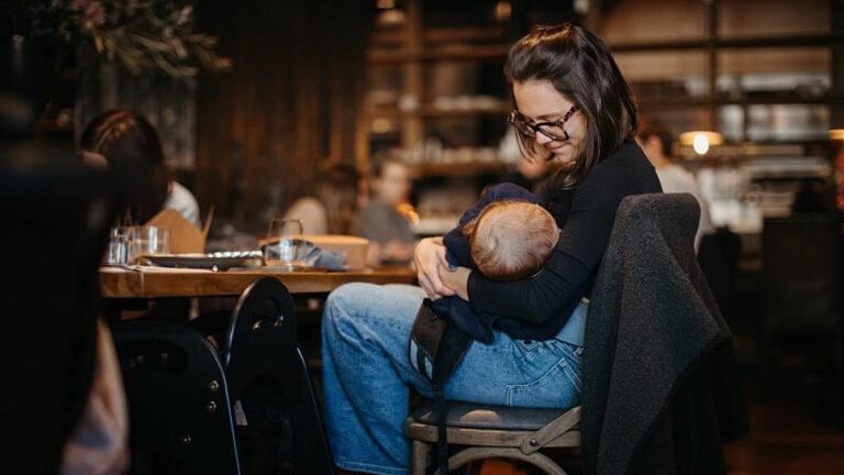 Breastfeeding linked to longer sleep in babies’ first year Breastfeeding linked to longer sleep in babies' first year