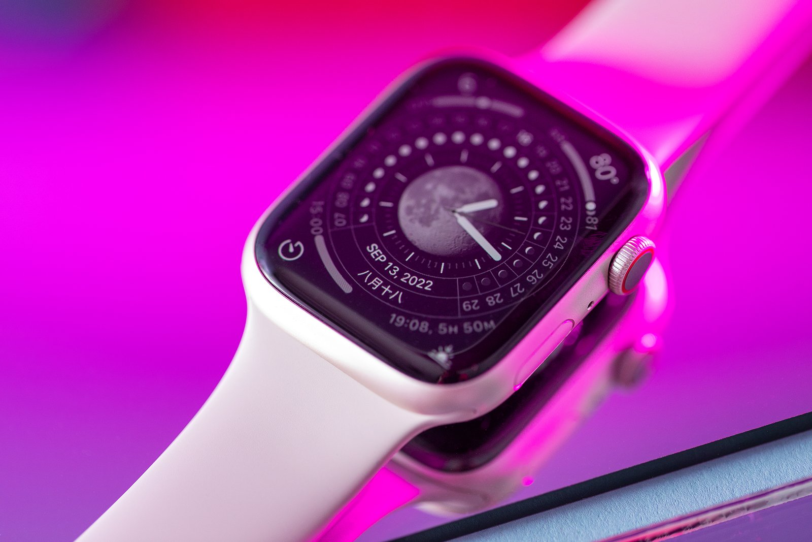 Meanwhile, the Series 8 added a temperature sensor that enabled retrospective ovulation tracking.