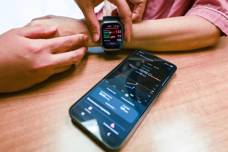 NUH smartwatch vital signs monitoring NUH smartwatch vital signs monitoring