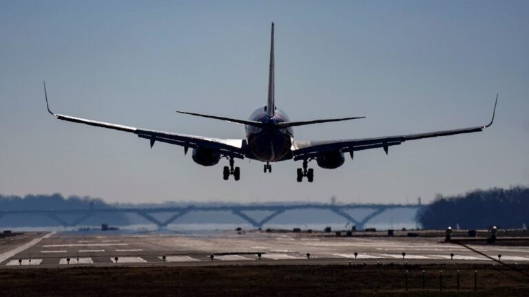 Jetting off for a summer vacation? How to eat and drink to minimize jet lag Jetting off for a summer vacation? How to eat and drink to minimize jet lag