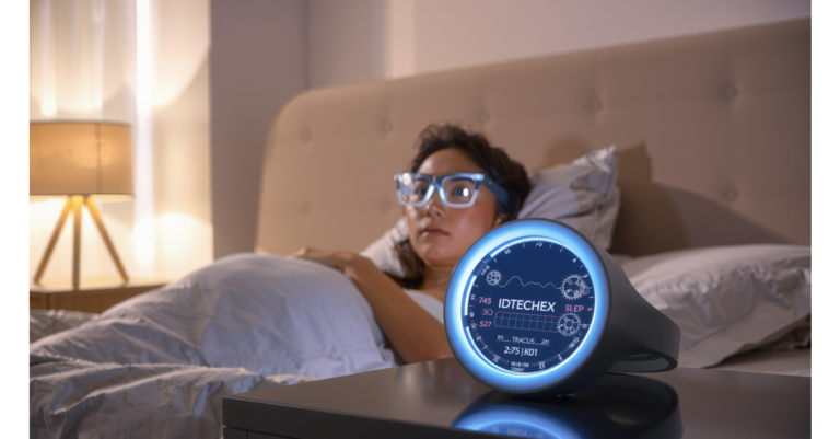 Comfortable and Continuous Data Monitoring with Wearables