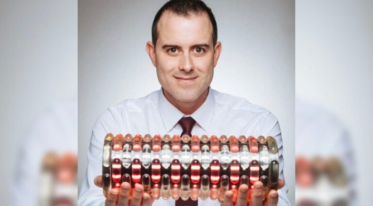 How Solbasium Put Red-Light Recovery on the Sidelines of the NFL – Muscle & Fitness How Solbasium Put Red-Light Recovery on the Sidelines of the NFL - Muscle & Fitness
