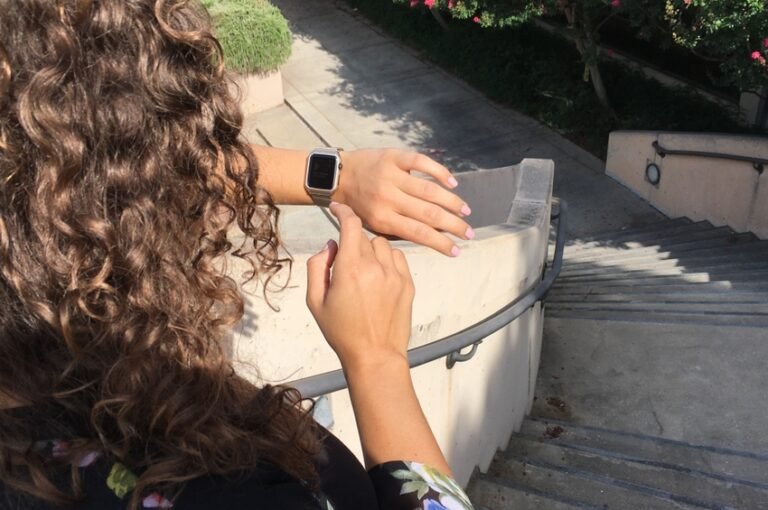 Smartphone apps, wearable trackers helped people with heart disease boost physical activity