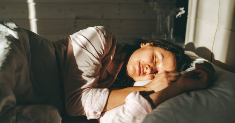 Can TikTok’s ‘Early Bird Dinner’ Help You Sleep Better? Can TikTok's ‘Early Bird Dinner’ Help You Sleep Better?