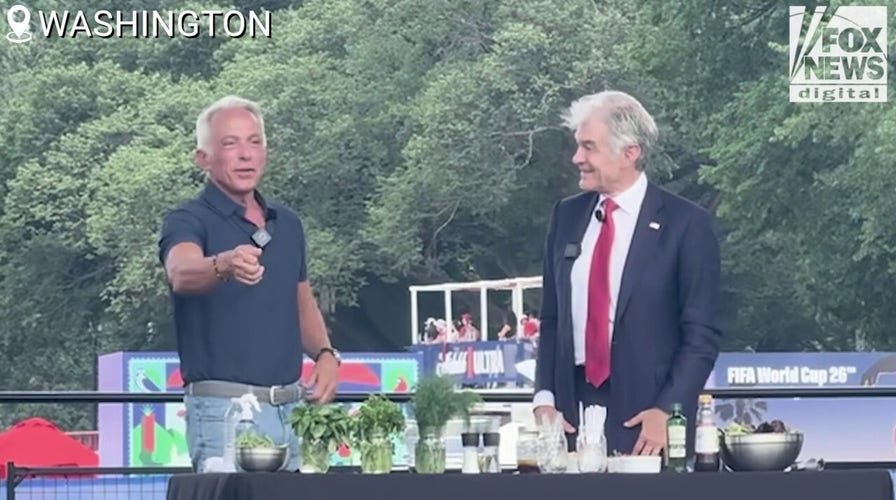 Celebrity chef Geoffrey Zakarian reveals why he doesn't 'believe' in food deserts