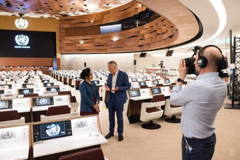 WHO assistant director general Jeremy Farrar: ‘In the age of disinformation, WHO must remain a normative power’ – Geneva Solutions WHO assistant director general Jeremy Farrar: 'In the age of disinformation, WHO must remain a normative power' - Geneva Solutions