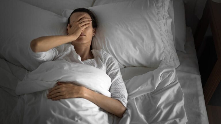 Skipping sleep may pack on pounds faster than you think, new study finds Skipping sleep may pack on pounds faster than you think, new study finds