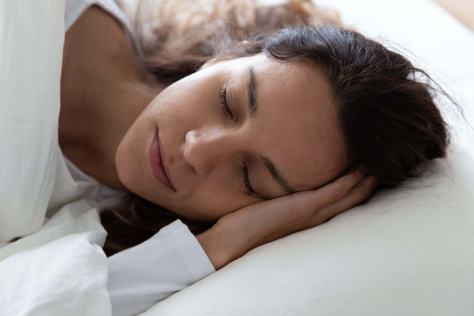 Sleeping for lengthy periods of nine hours or more, or being disturbed regularly, were linked to leaving the workforce up to nine months earlier