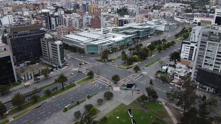 Greener streets linked to longer sleep, study suggests 