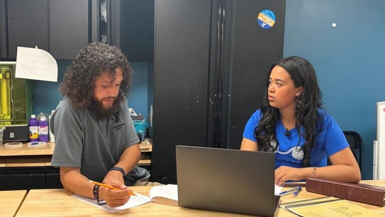 HOMETOWN HERO: Local teen hosting youth summit in Boca Raton focused on mental health HOMETOWN HERO: Local teen hosting youth summit in Boca Raton focused on mental health