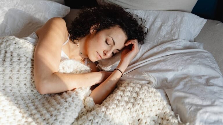 What Is Sleep Shaming? Why Waking Up Late Does Not Mean You Lack Discipline?