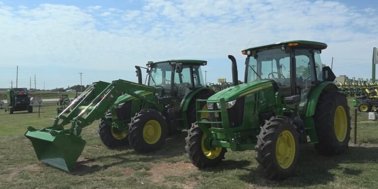 Iowa agriculture officials urge rural residents to prioritize safety, mental health this Harvest Season