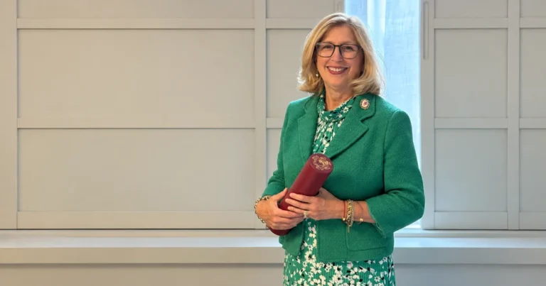 NIH awards multi-university team over $4M to improve women’s health NIH awards multi-university team over $4M to improve women’s health