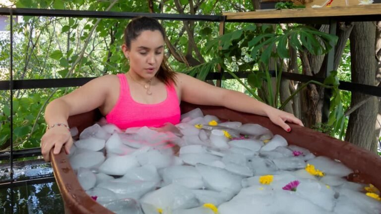 Beyond The Ice Plunge: How Heat And Cold Affect Muscle Recovery After Exercising