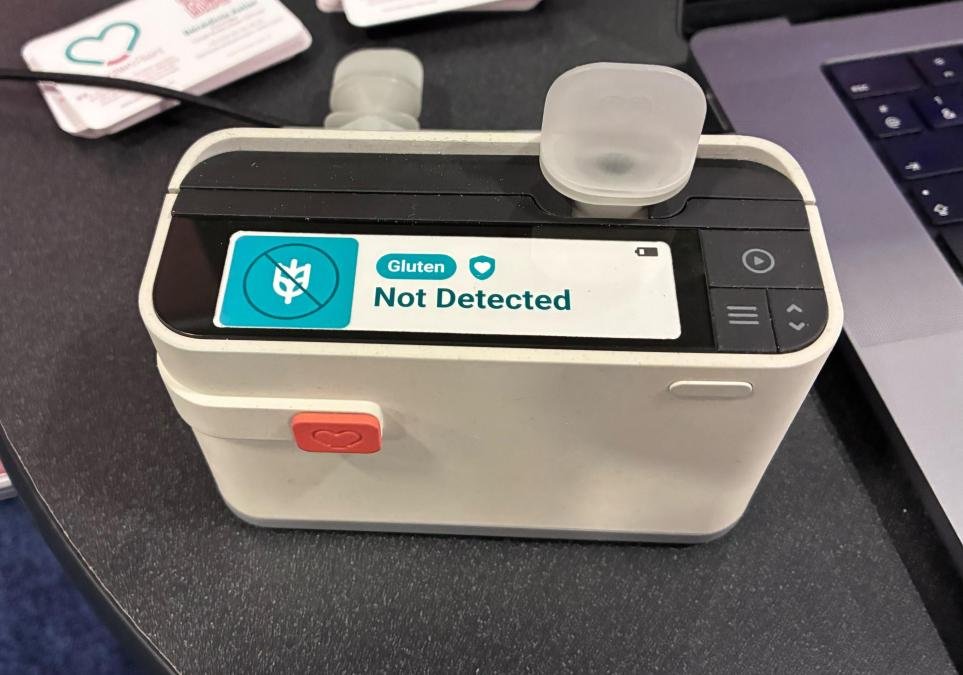 The Allergen Alert mini lab.