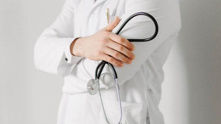 Health Minister Reveals Indonesia Needs 81,416 General Practitioners and 55,192 Specialists